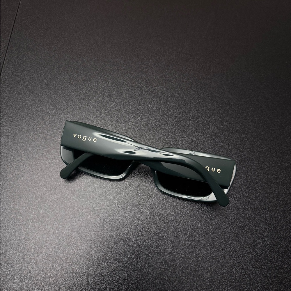 Vogue Hailey Bieber Stylish Green Sunglasses